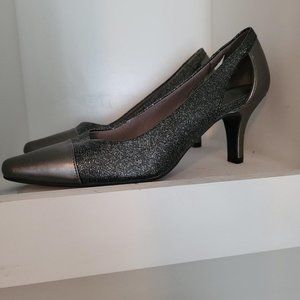 Life Stride shoes brand new